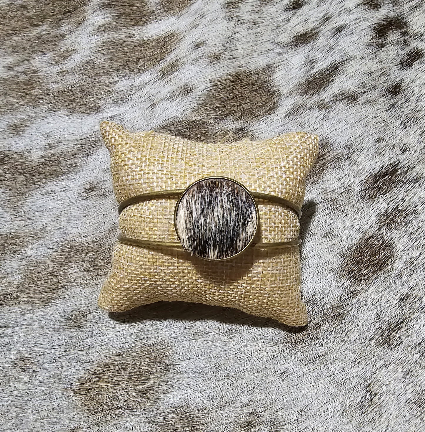 Classic Cowhide Cuff Bracelet - Everyday Elegance ~ Antique Bronze
