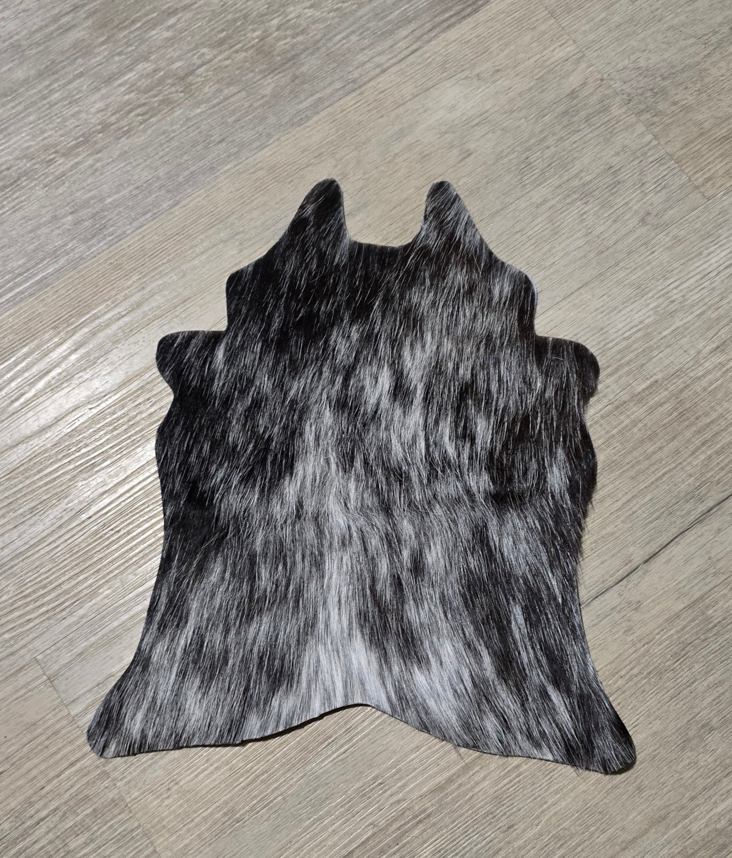 Mini Cowhide (33cm x 28cm)