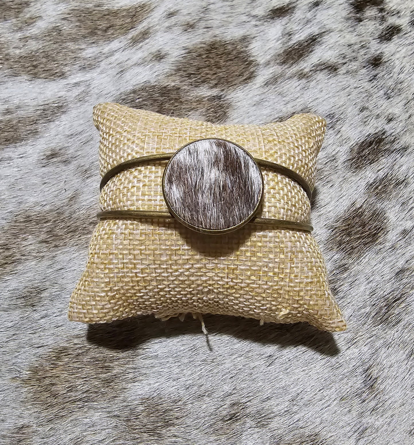 Classic Cowhide Cuff Bracelet - Everyday Elegance ~ Antique Bronze