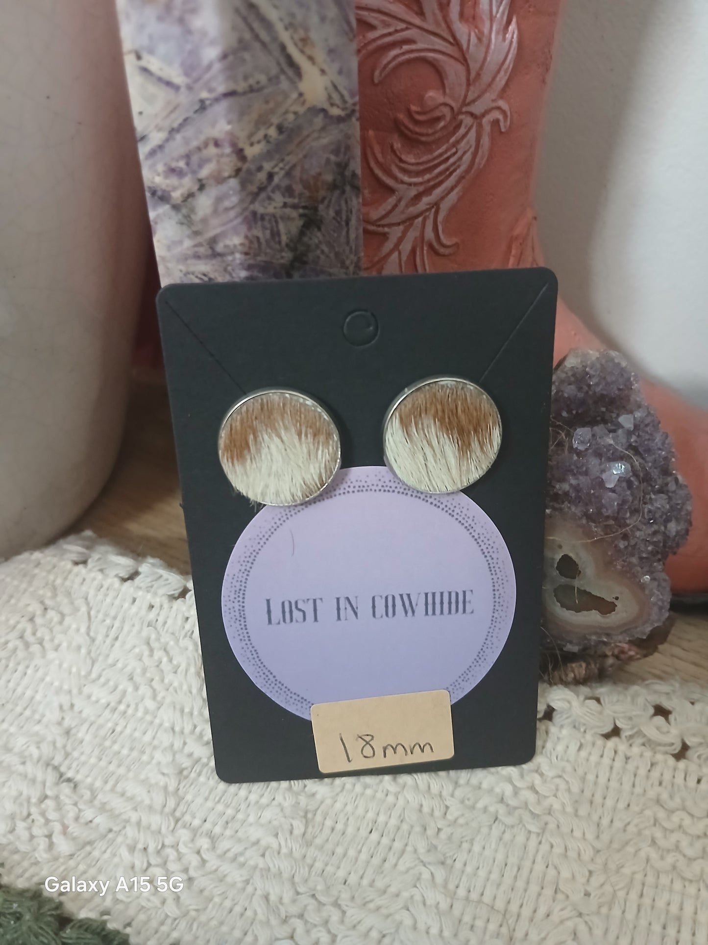 Cowhide Stud earrings 18mm