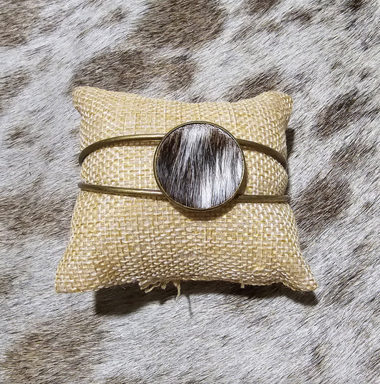 Classic Cowhide Cuff Bracelet - Everyday Elegance ~ Antique Bronze
