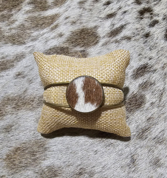 Classic Cowhide Cuff Bracelet - Everyday Elegance ~ Antique Bronze